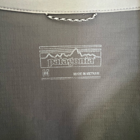 Patagonia Men’s Jacket - Picture 4 of 11